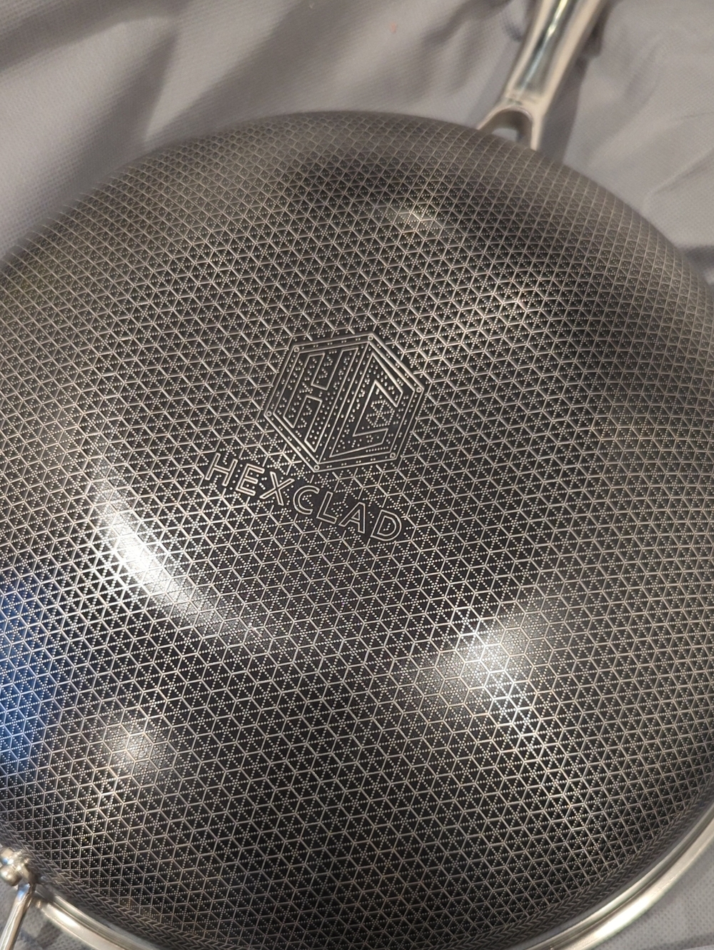 Hexclad 12" Wok With Lid - Picture 5 of 7